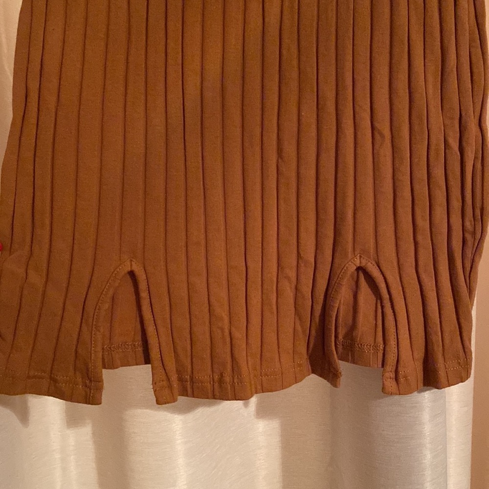 Split Hem Rib Knit Dress - Picture 2 of 4